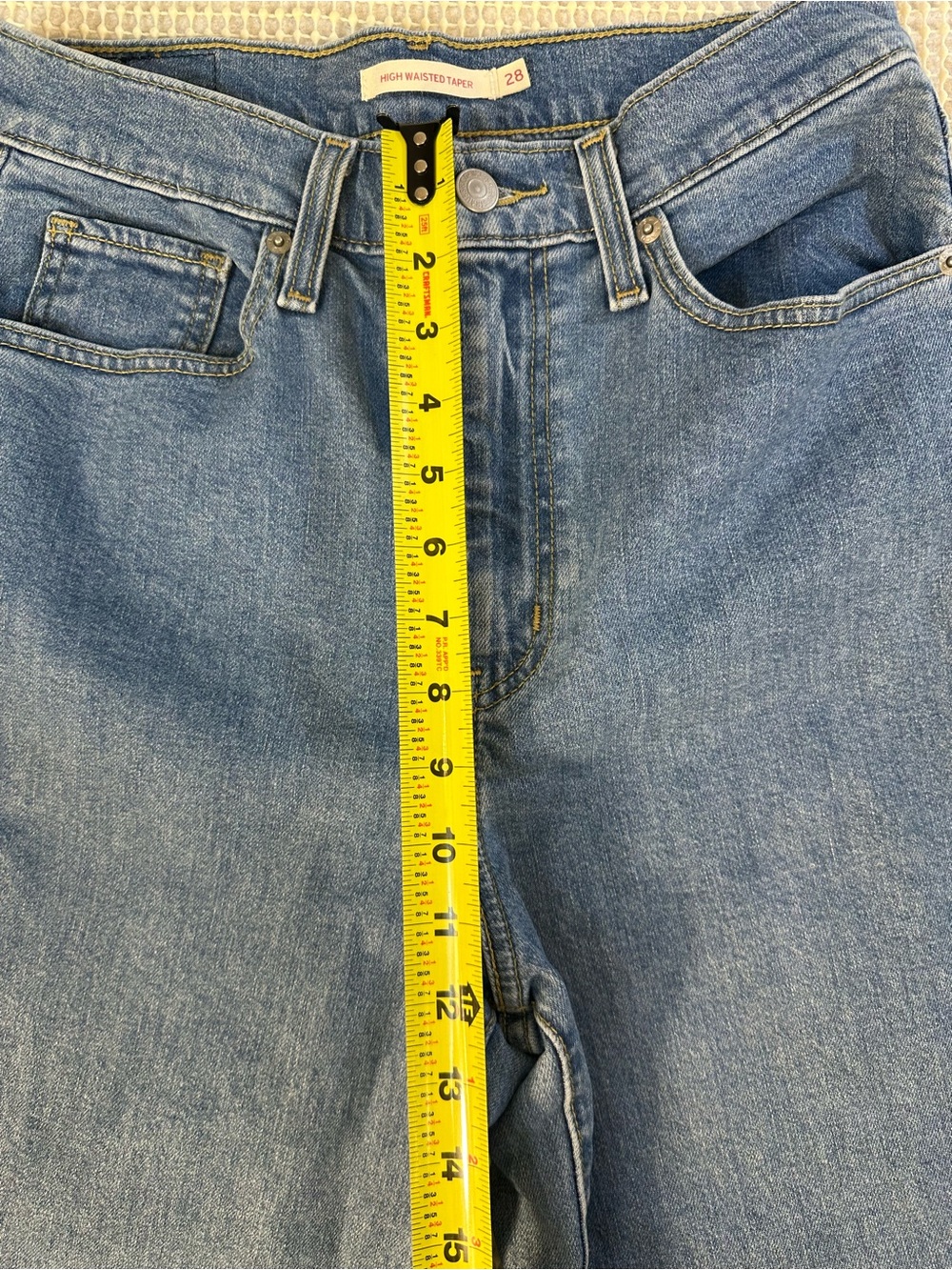 Levi's High Waisted Taper Jeans Medium Wash Mom Jean Stretch Denim Size 28 - Picture 7 of 9